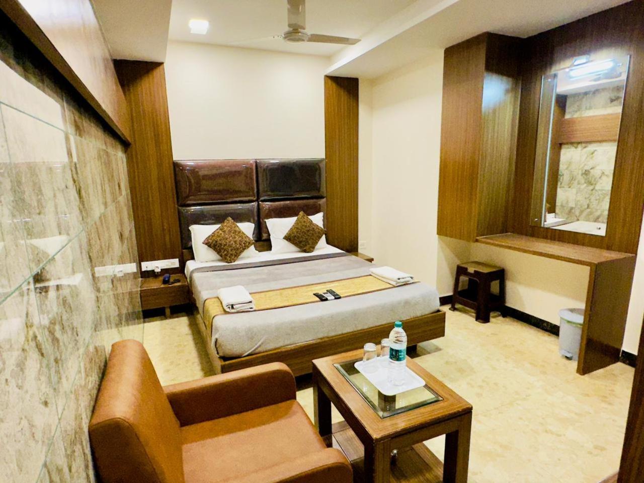 Sheraton Grande At Puratchi Thalaivar Dr Mgr Central Railway Station Chennai Luaran gambar