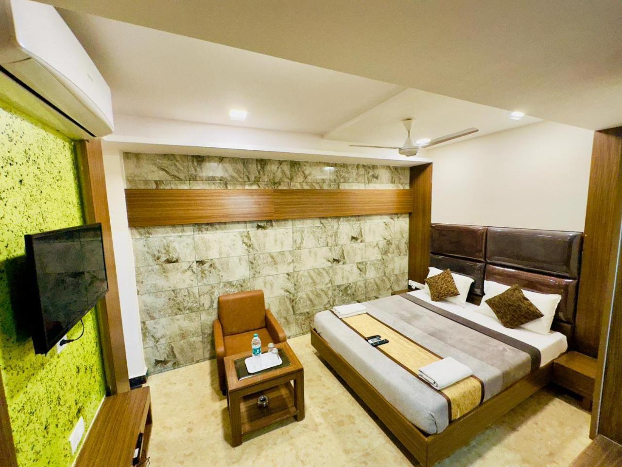 Sheraton Grande At Puratchi Thalaivar Dr Mgr Central Railway Station Chennai Luaran gambar