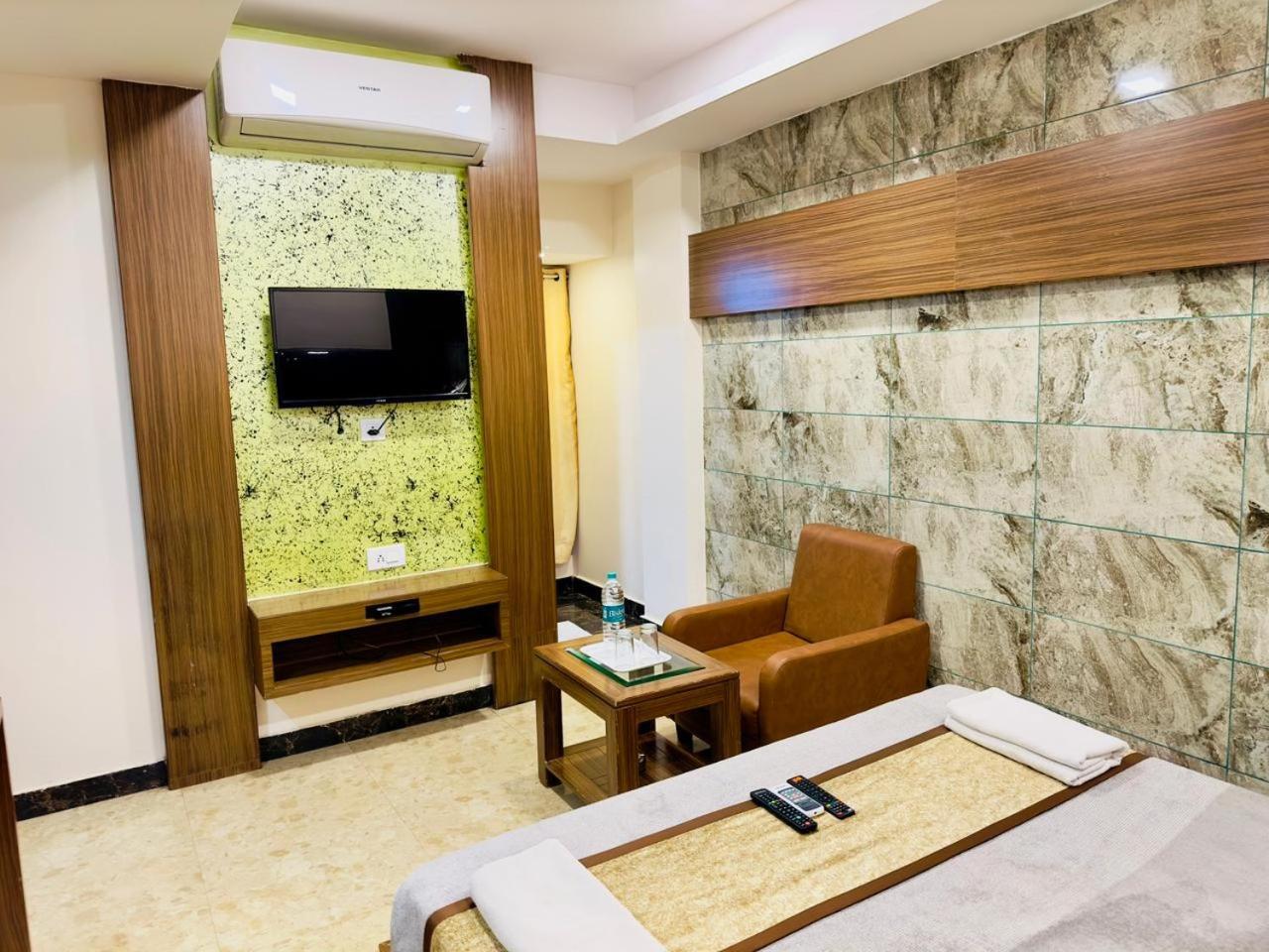 Sheraton Grande At Puratchi Thalaivar Dr Mgr Central Railway Station Chennai Luaran gambar